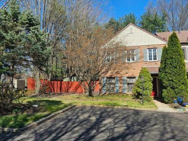 176 KENTON, LANGHORNE, PA 19047