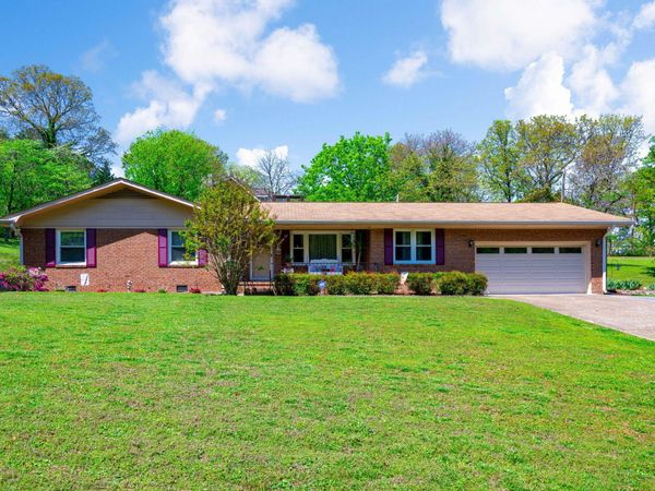 5023 Delashmitt Road, Hixson, TN 37343