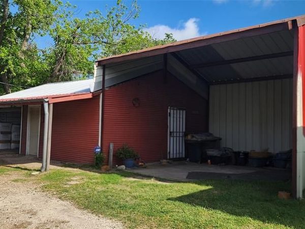 608 W Mason Street, Mabank, TX 75147
