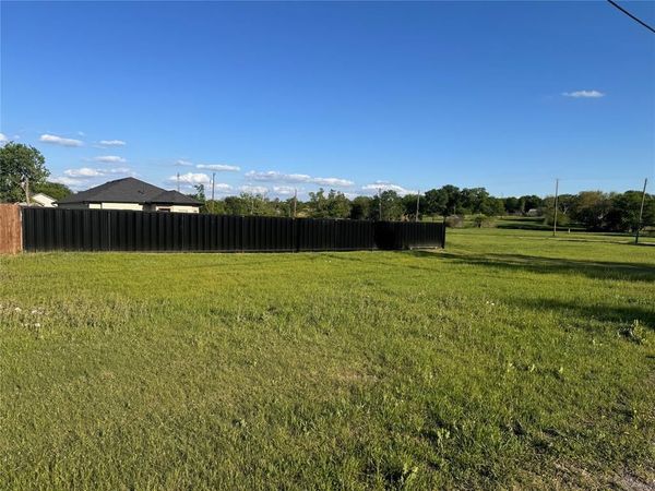 207 Pine Street, Hillsboro, TX 76645