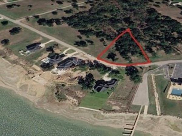 1579 Shoreline Drive, Mabank, TX 75147