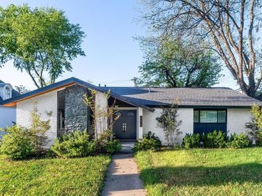 9797 Broken Bow Road, Dallas, TX 75238
