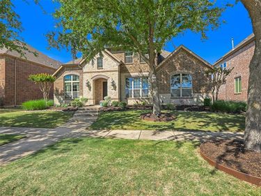 8841 Sutton Drive, Frisco, TX 75035