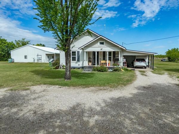 2414 E Ennis Avenue, Unit A, Ennis, TX 75119