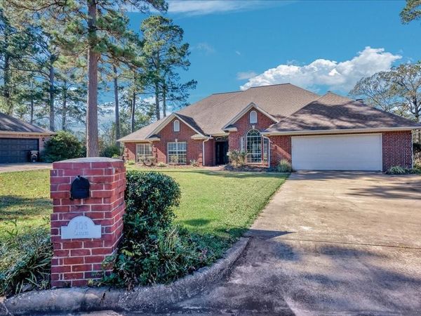 206 Cascade Court, Lufkin, TX 75901