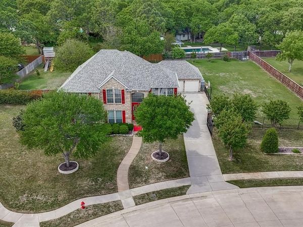 6623 Sapphire Circle S, Colleyville, TX 76034