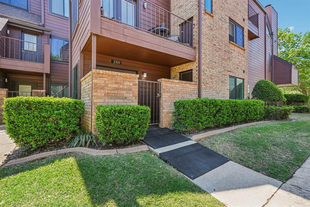 1712 Baird Farm Circle, Unit 2109, Arlington, TX 76006 Main Photo