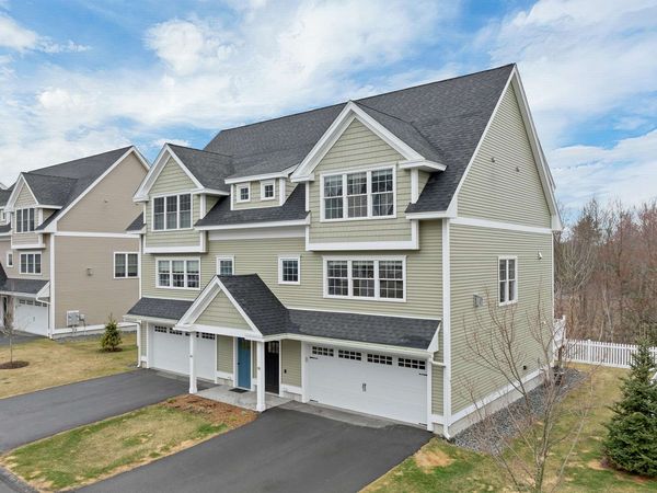 38 Green Road, Newmarket, NH 03857