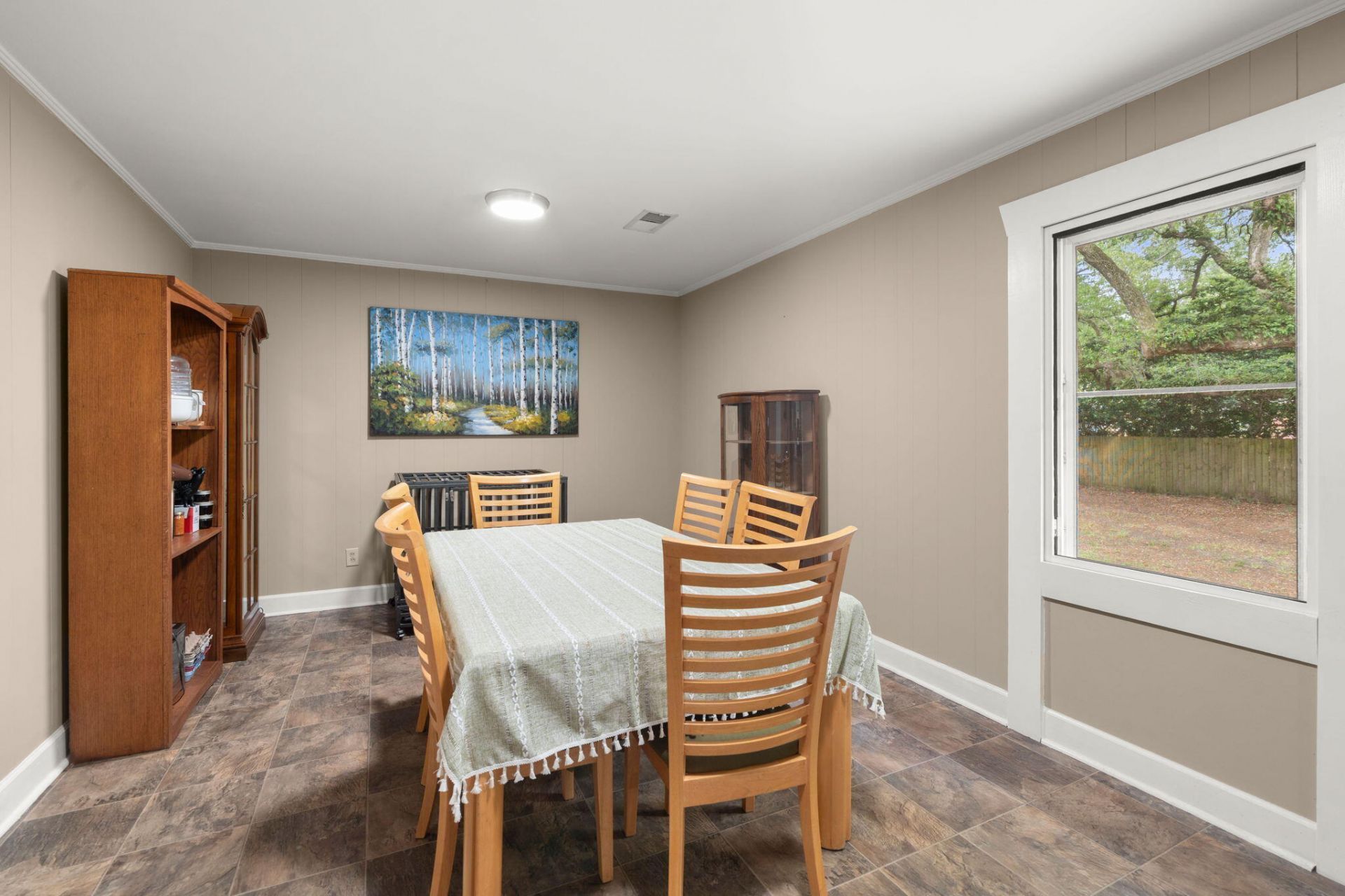 1010 Albert Storm Avenue Photo 12