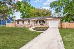 1010 Albert Storm Avenue photo 4