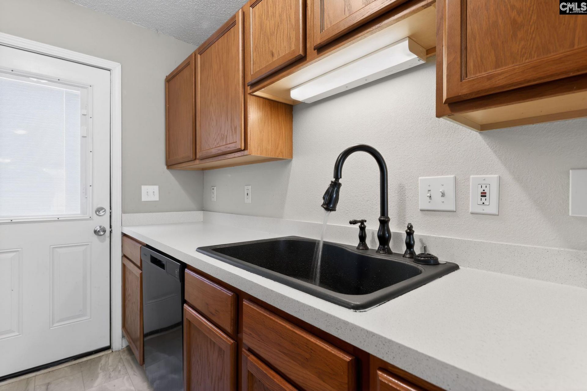 207 Cogburn Road Photo 10