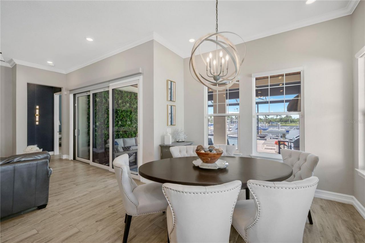 3034 Christophers Watch Lane, Ruskin, FL 33570 Photo