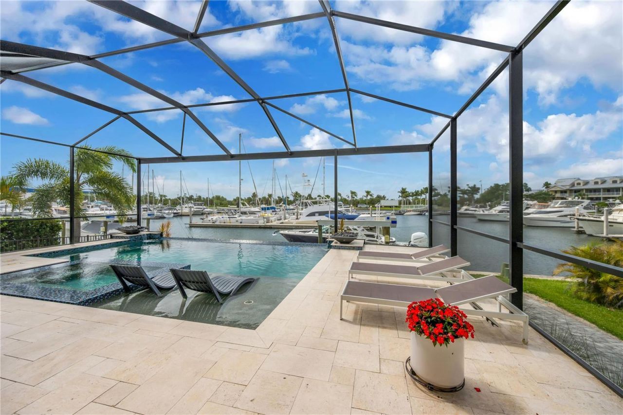 3034 Christophers Watch Lane, Ruskin, FL 33570 Photo