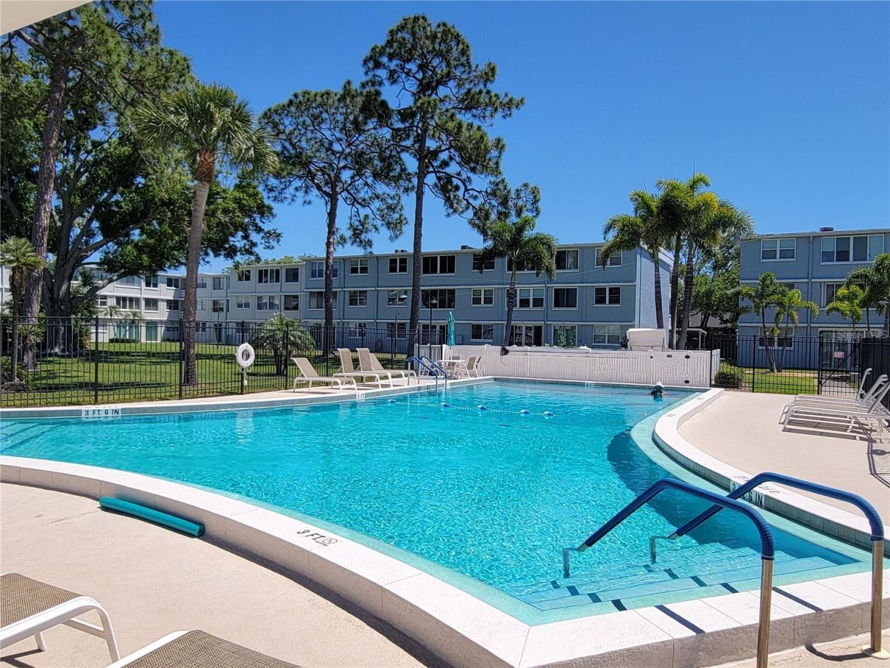 4715 Bay Street Ne, Unit 225, Saint Petersburg, FL 33703 Photo