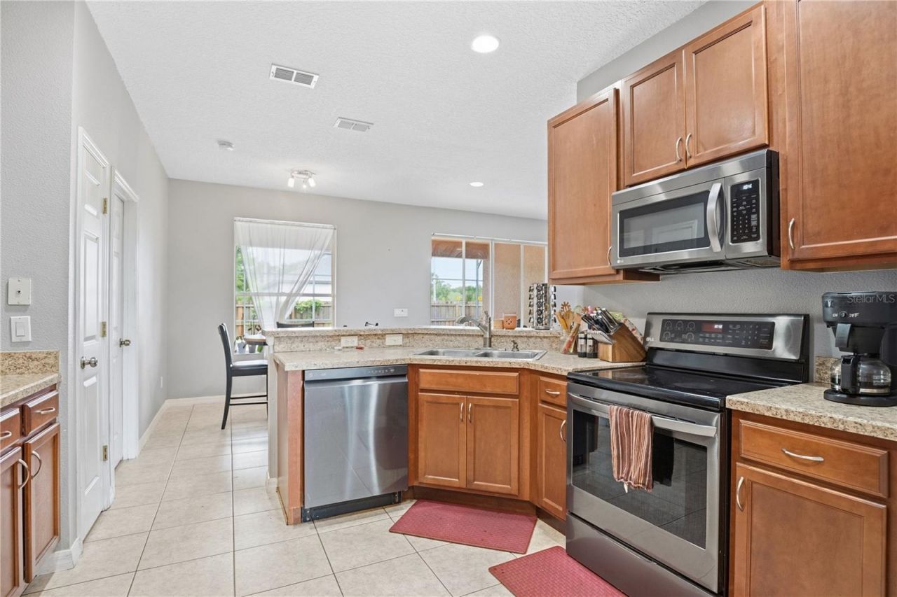 860 Hart Avenue, Altamonte Springs, FL 32701 Photo