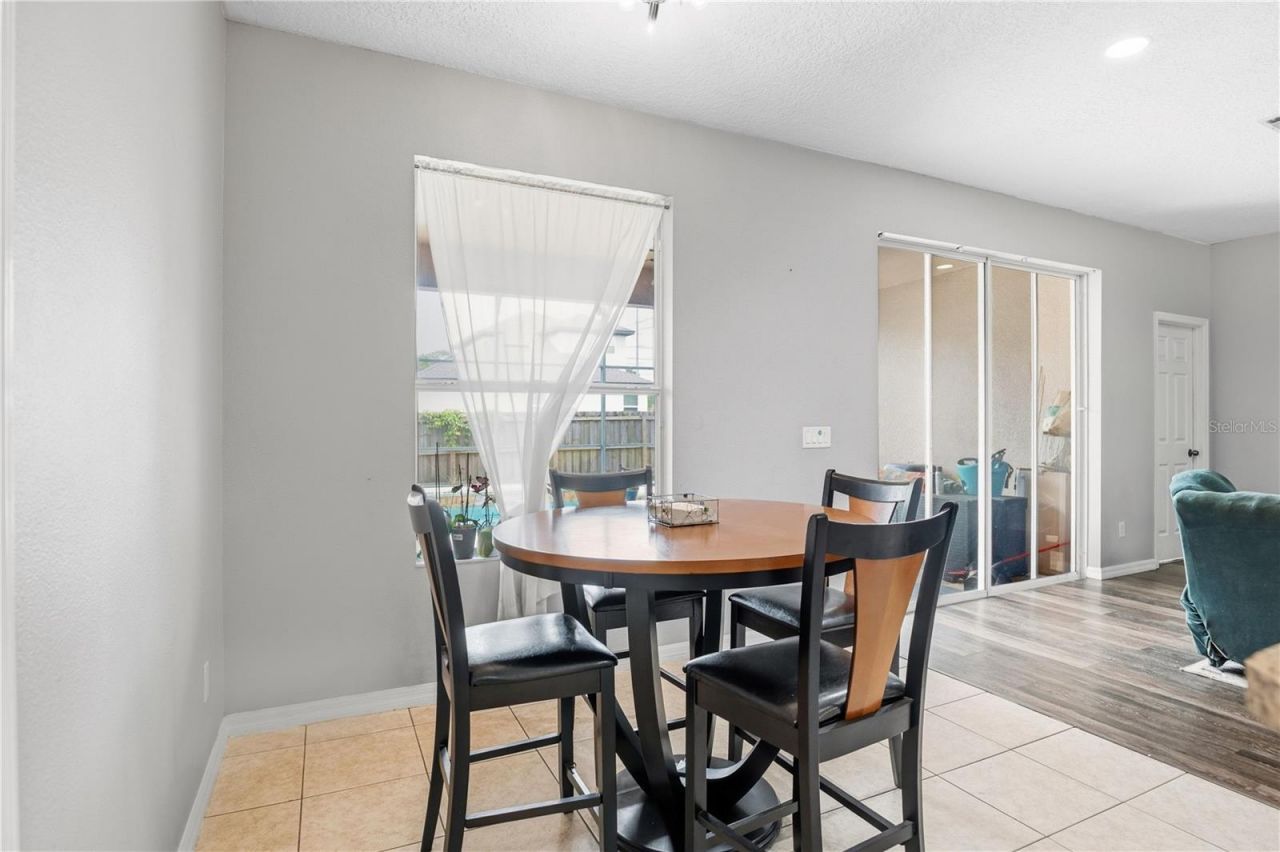 860 Hart Avenue, Altamonte Springs, FL 32701 Photo