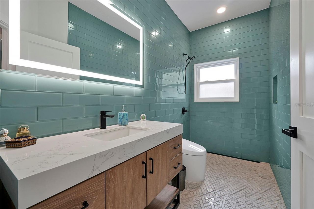 7705 Apple Tree Circle , Orlando, FL 32819 Photo