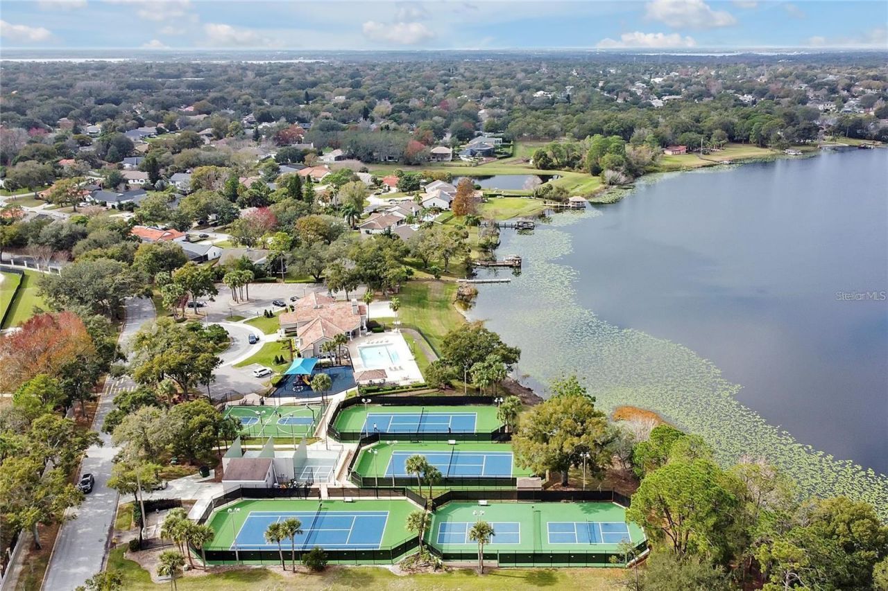 7705 Apple Tree Circle , Orlando, FL 32819 Photo