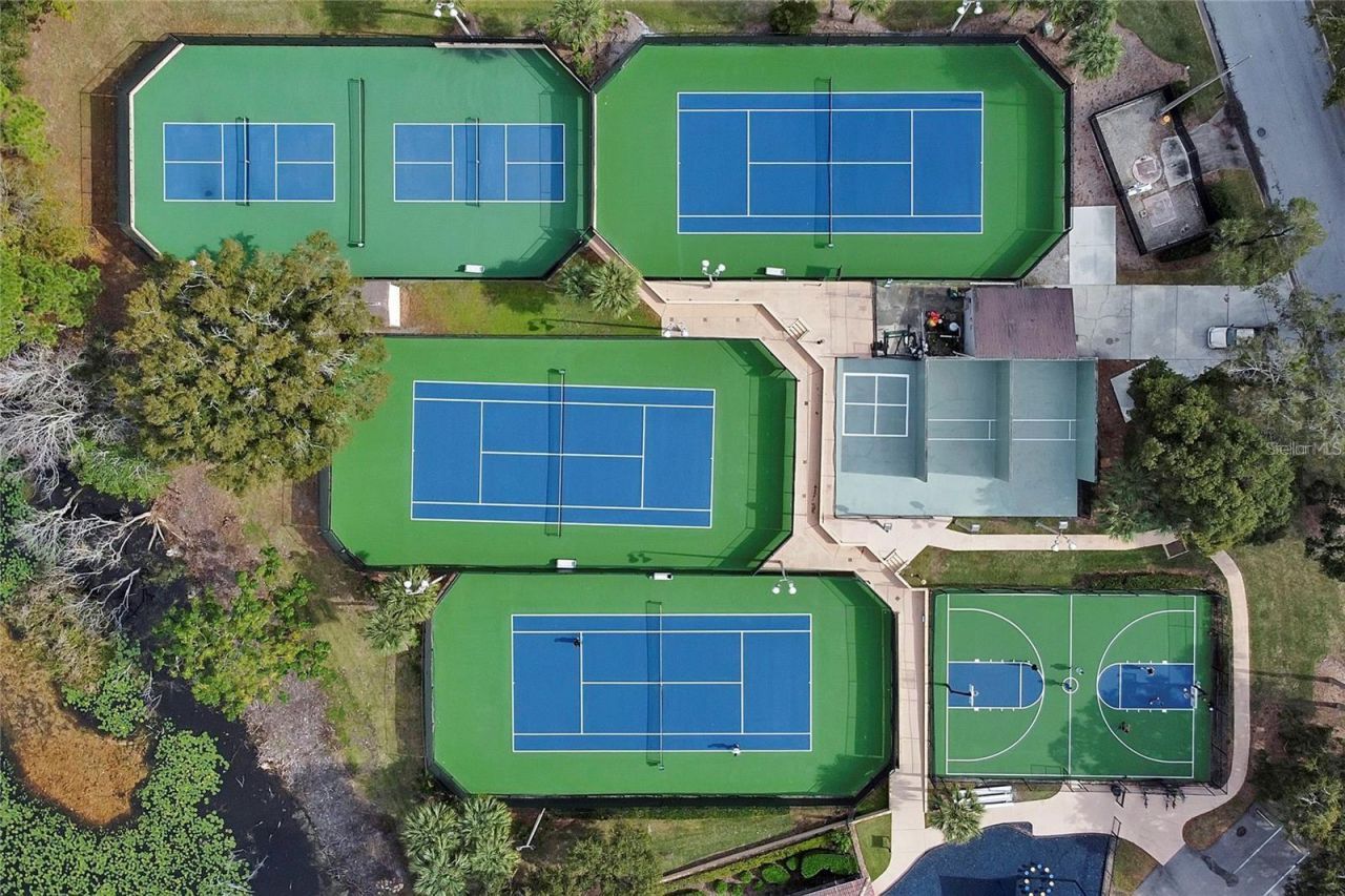 7705 Apple Tree Circle , Orlando, FL 32819 Photo