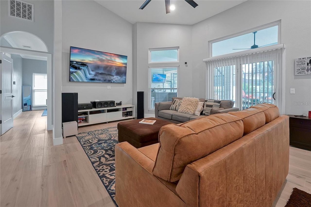 7705 Apple Tree Circle , Orlando, FL 32819 Photo