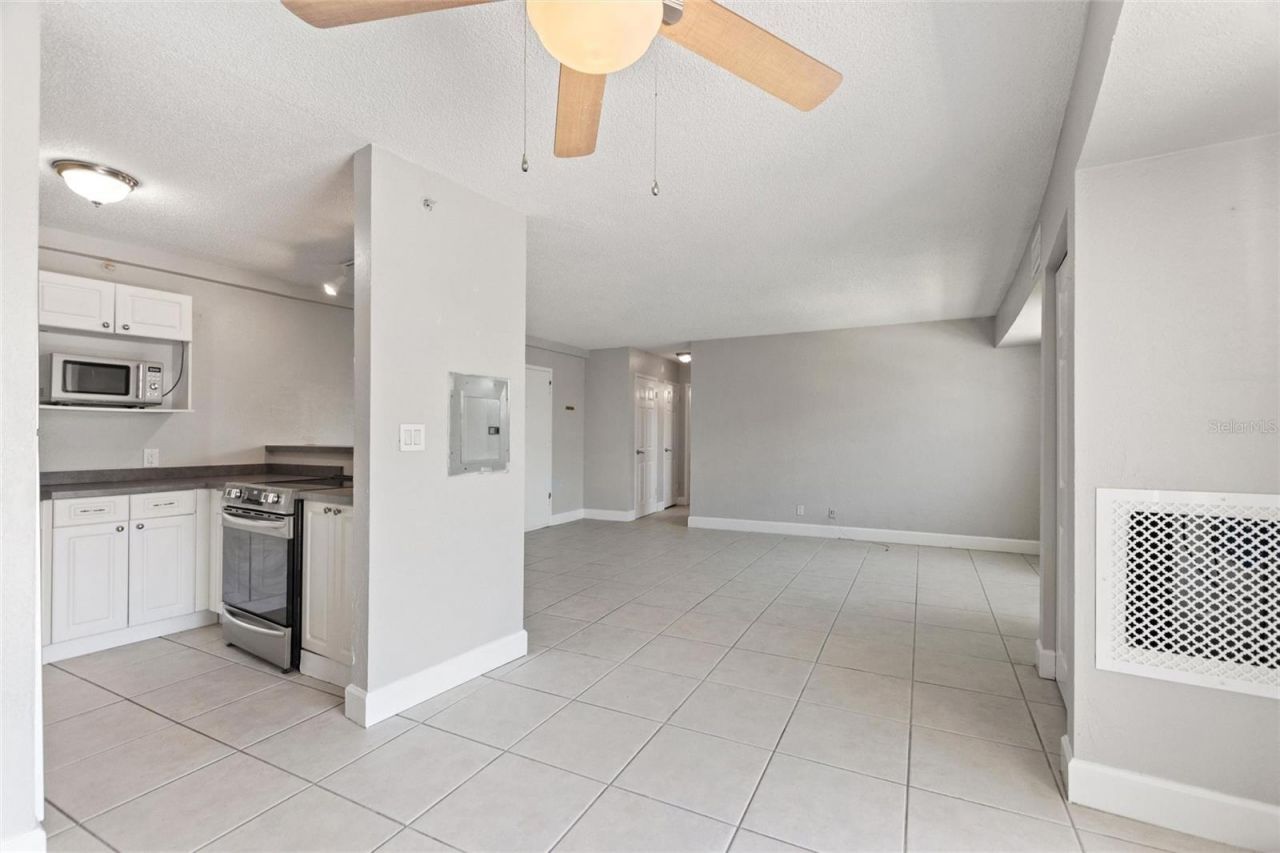 3315 58th Avenue S, Unit 314, Saint Petersburg, FL 33712 Photo