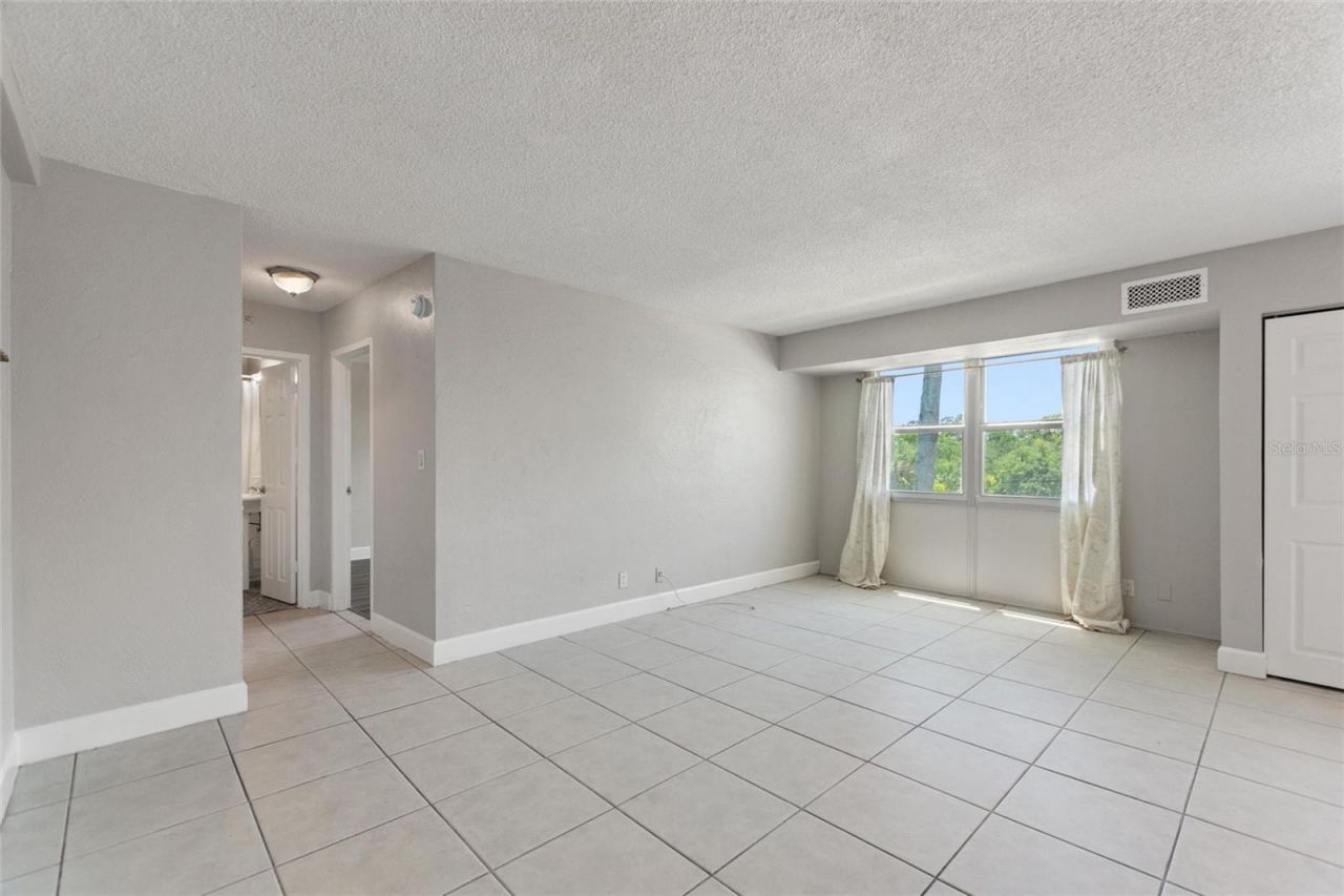 3315 58th Avenue S, Unit 314, Saint Petersburg, FL 33712 Photo