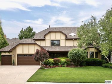 13619 Parker Circle, Omaha, NE 68154