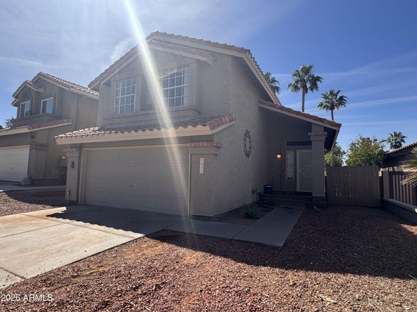4051 E MOUNTAIN VISTA Drive, Phoenix, AZ 85048