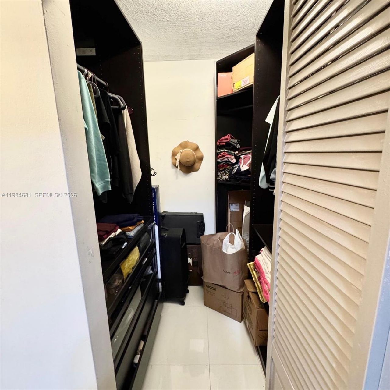 999 Brickell Bay Dr , Unit 1506, Miami, FL 33131 Photo