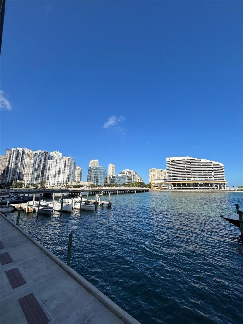 999 Brickell Bay Dr, Unit 1506, Miami, FL 33131 Photo