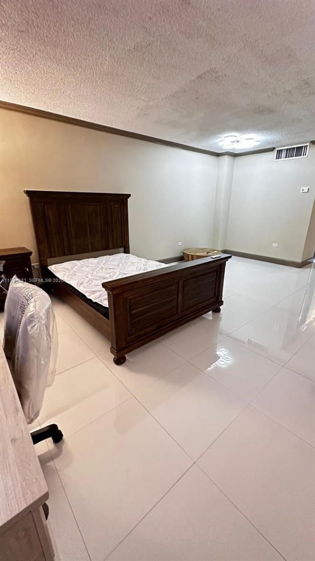 999 Brickell Bay Dr, Unit 1506, Miami, FL 33131 Photo