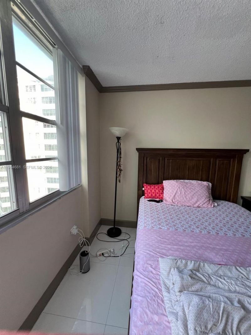 999 Brickell Bay Dr, Unit 1506, Miami, FL 33131 Photo