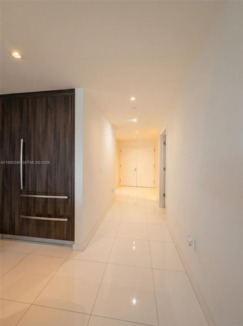 851 NE 1st Ave , Unit 2301, Miami, FL 33132 Photo