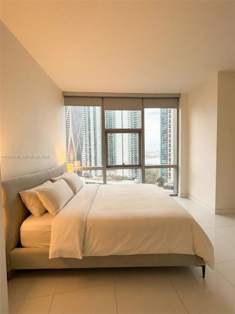 851 NE 1st Ave , Unit 2301, Miami, FL 33132 Photo