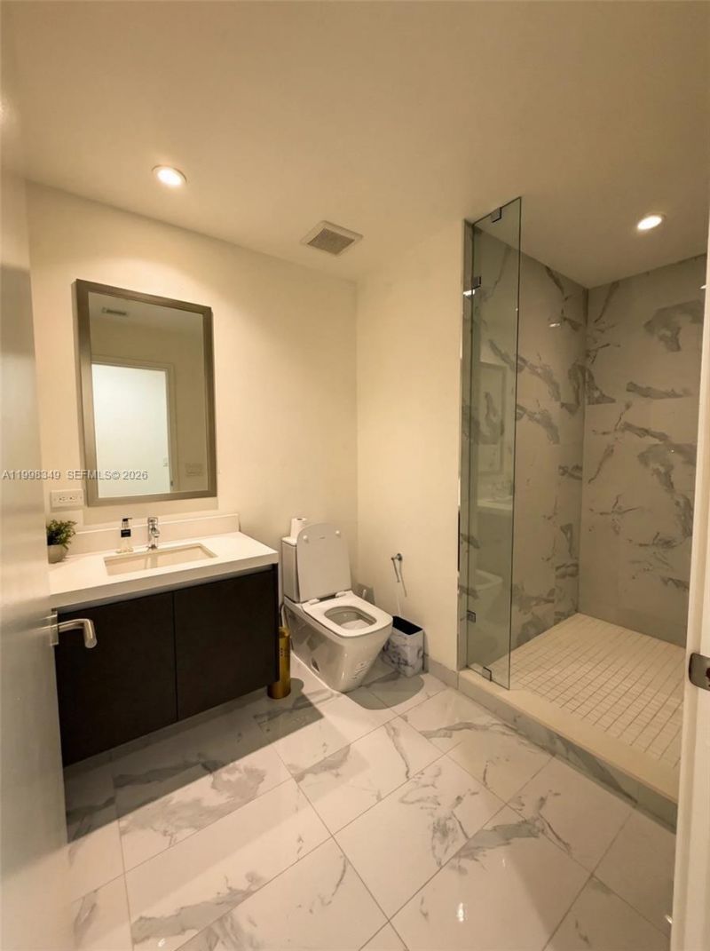 851 NE 1st Ave , Unit 2301, Miami, FL 33132 Photo