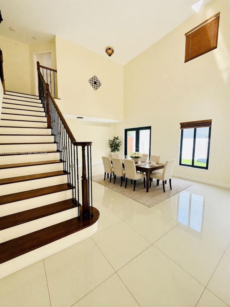 9069 NW 193rd St, Hialeah, FL 33018 Photo