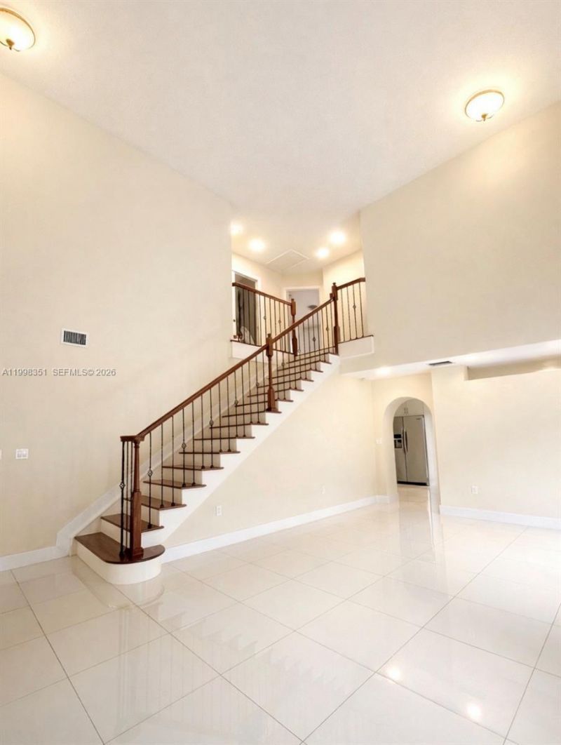 9069 NW 193rd St, Hialeah, FL 33018 Photo