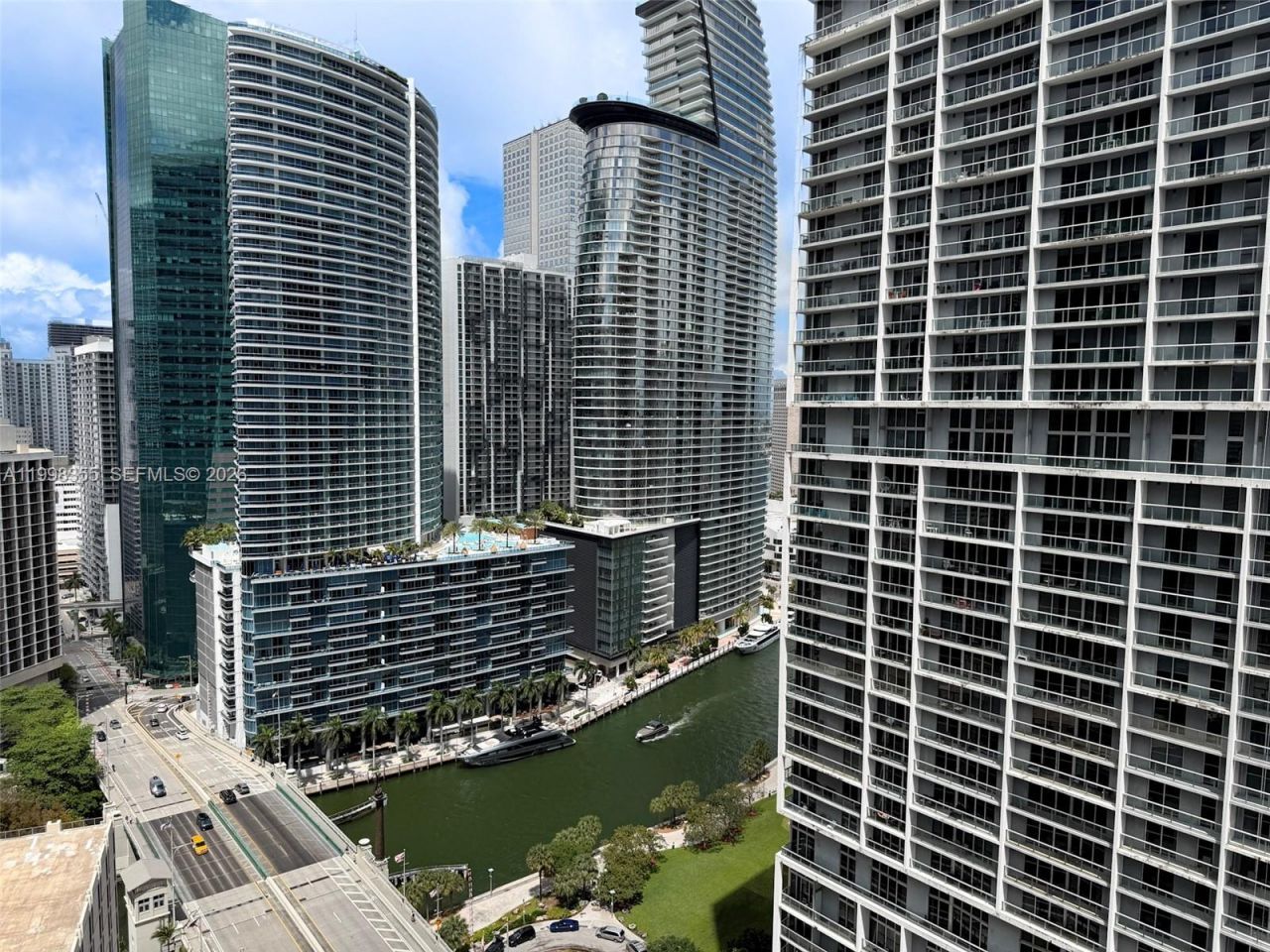 500 Brickell Ave, Unit 3001, Miami, FL 33131 Photo