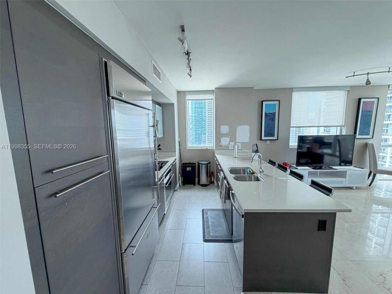 500 Brickell Ave, Unit 3001, Miami, FL 33131 Photo