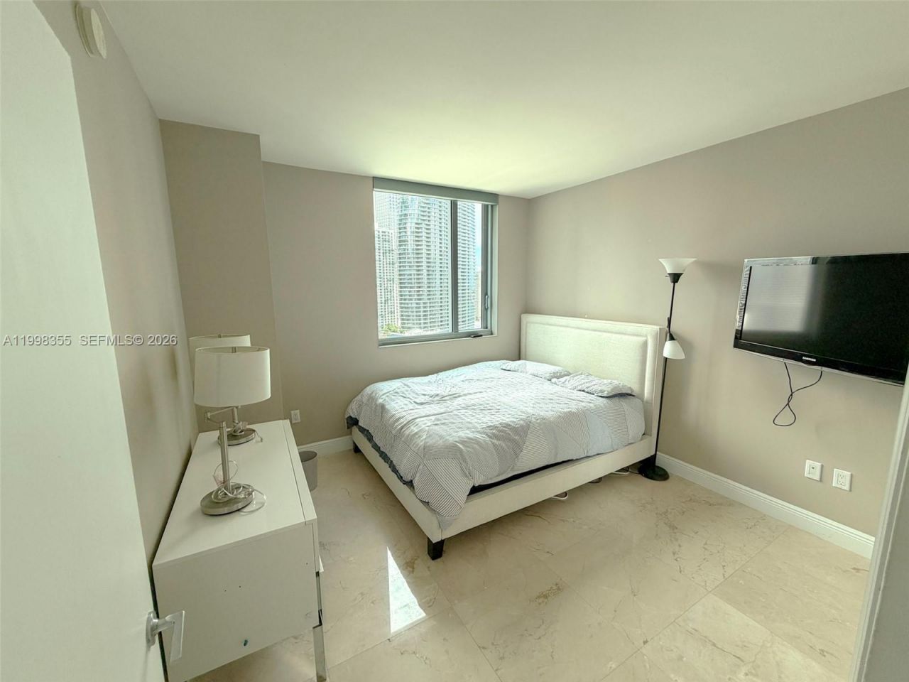 500 Brickell Ave, Unit 3001, Miami, FL 33131 Photo