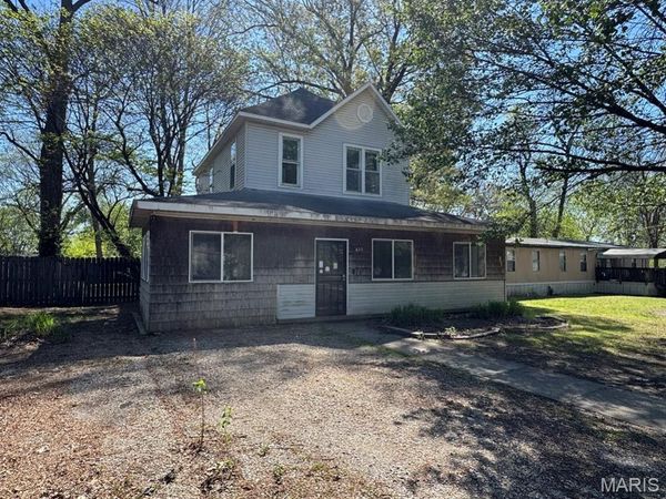 400 N Oak Street, Campbell, MO 63933