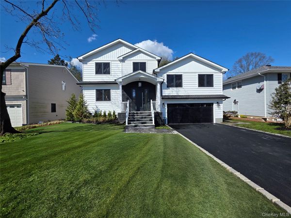208 Wetherill Road , Garden City, NY 11530