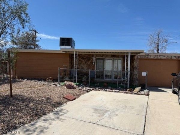 5118 E Harmon Avenue , Las Vegas, NV 89122