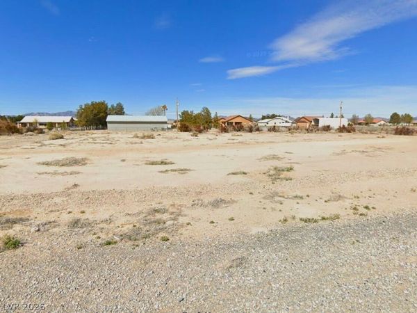 1460 S Peacock Avenue , Pahrump, NV 89048