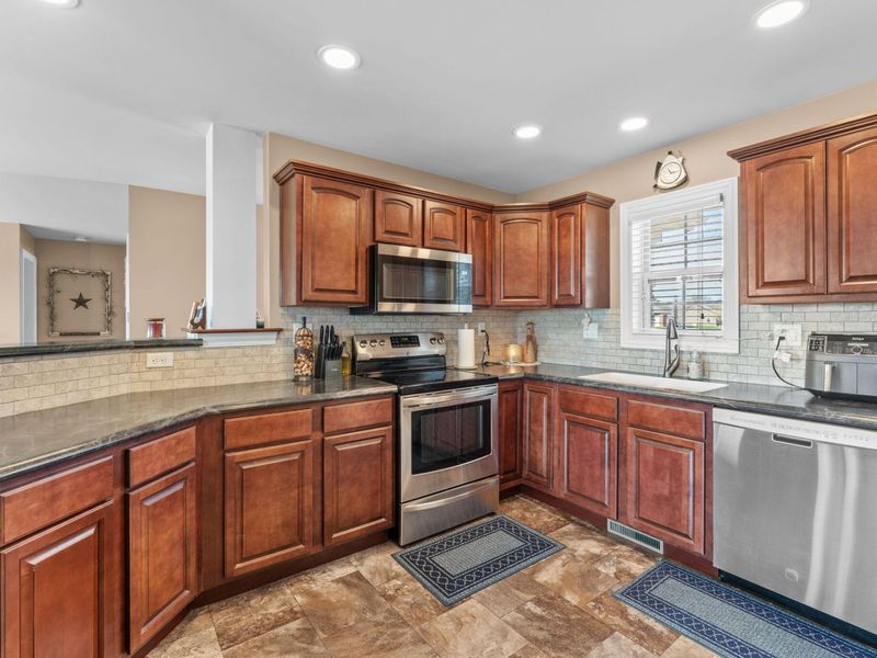 1706 Applejack Drive, Wapakoneta, OH 45895 Photo 21