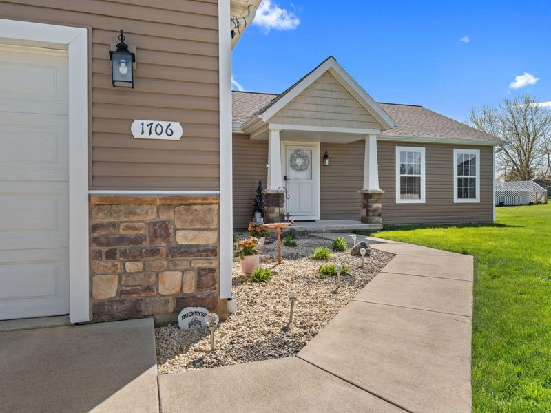 1706 Applejack Drive, Wapakoneta, OH 45895 Photo 6