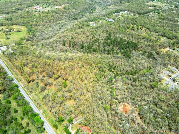 Hwy 82 Highway , Tahlequah, OK 74464