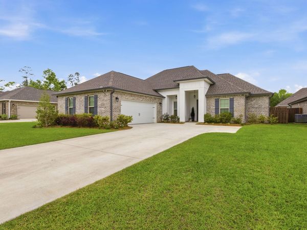 140 Flora Lane, Freeport, FL 32439