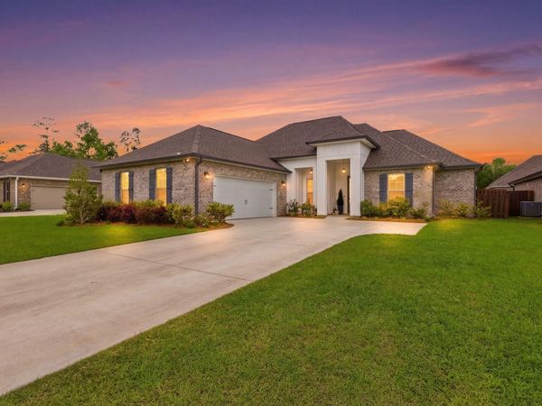 140 Flora Lane, Freeport, FL 32439