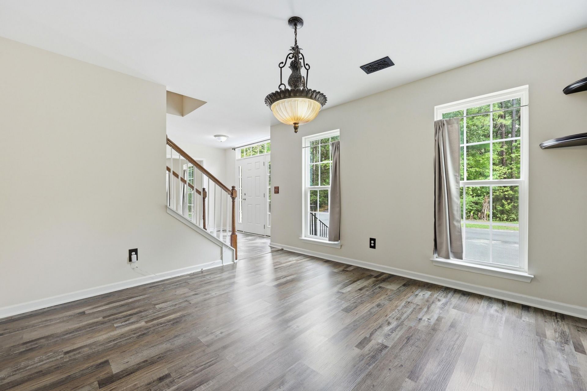 145 Notta Way Photo 10